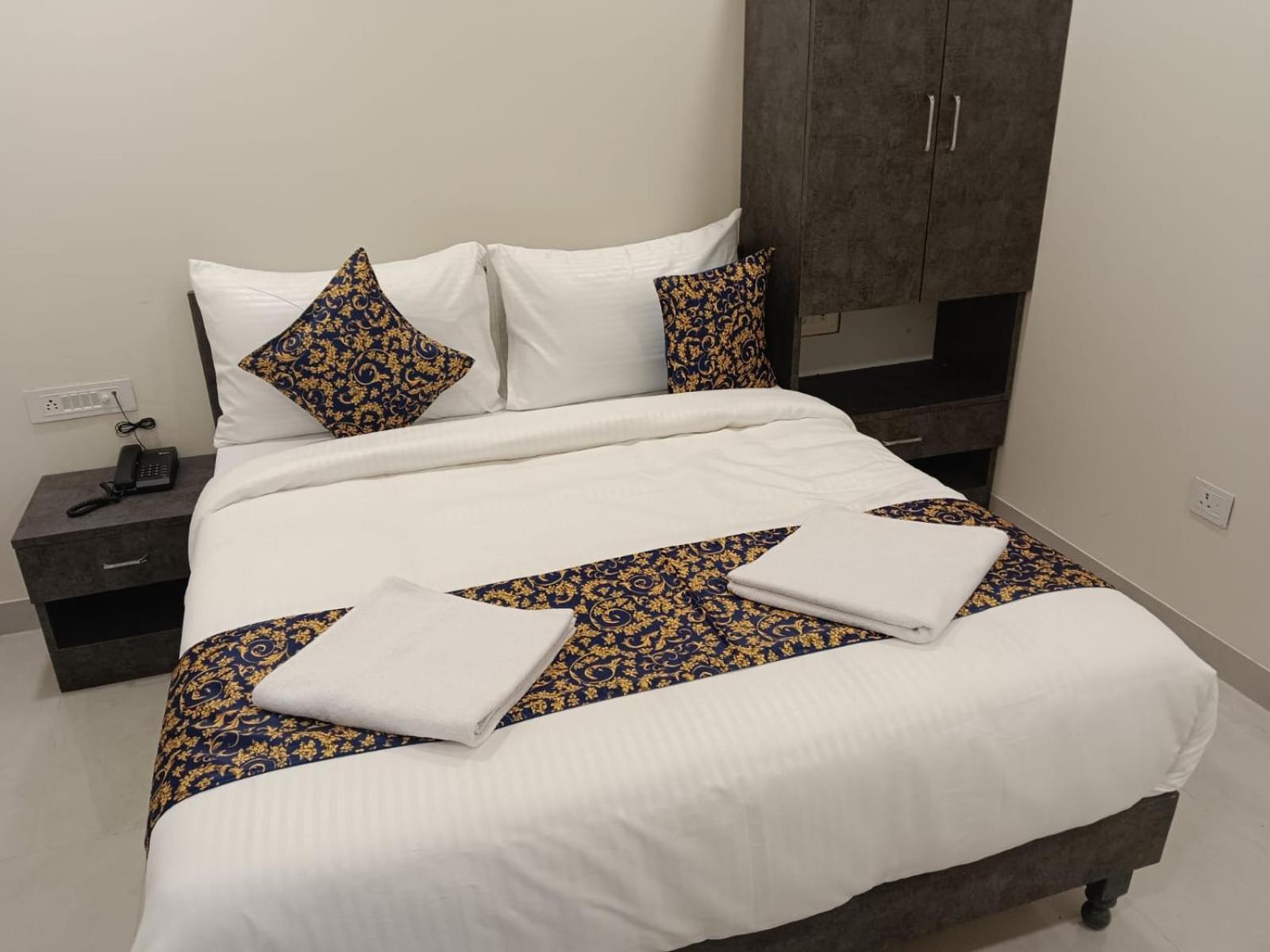 Royal Ocean Prime Hotel Jaipur Bagian luar foto