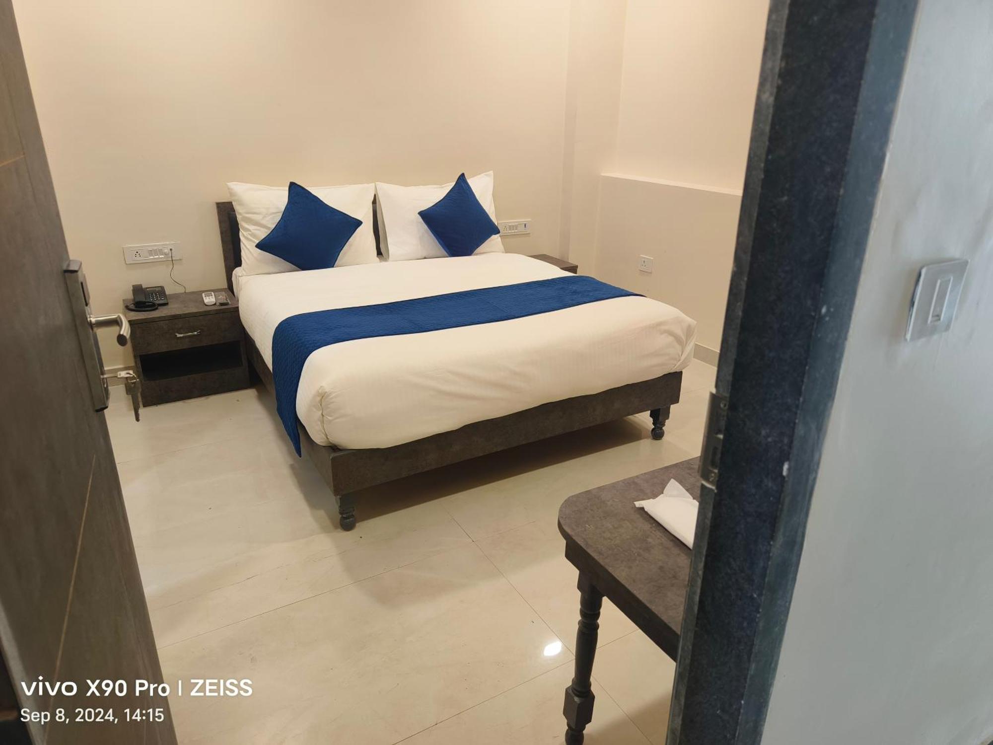 Royal Ocean Prime Hotel Jaipur Bagian luar foto