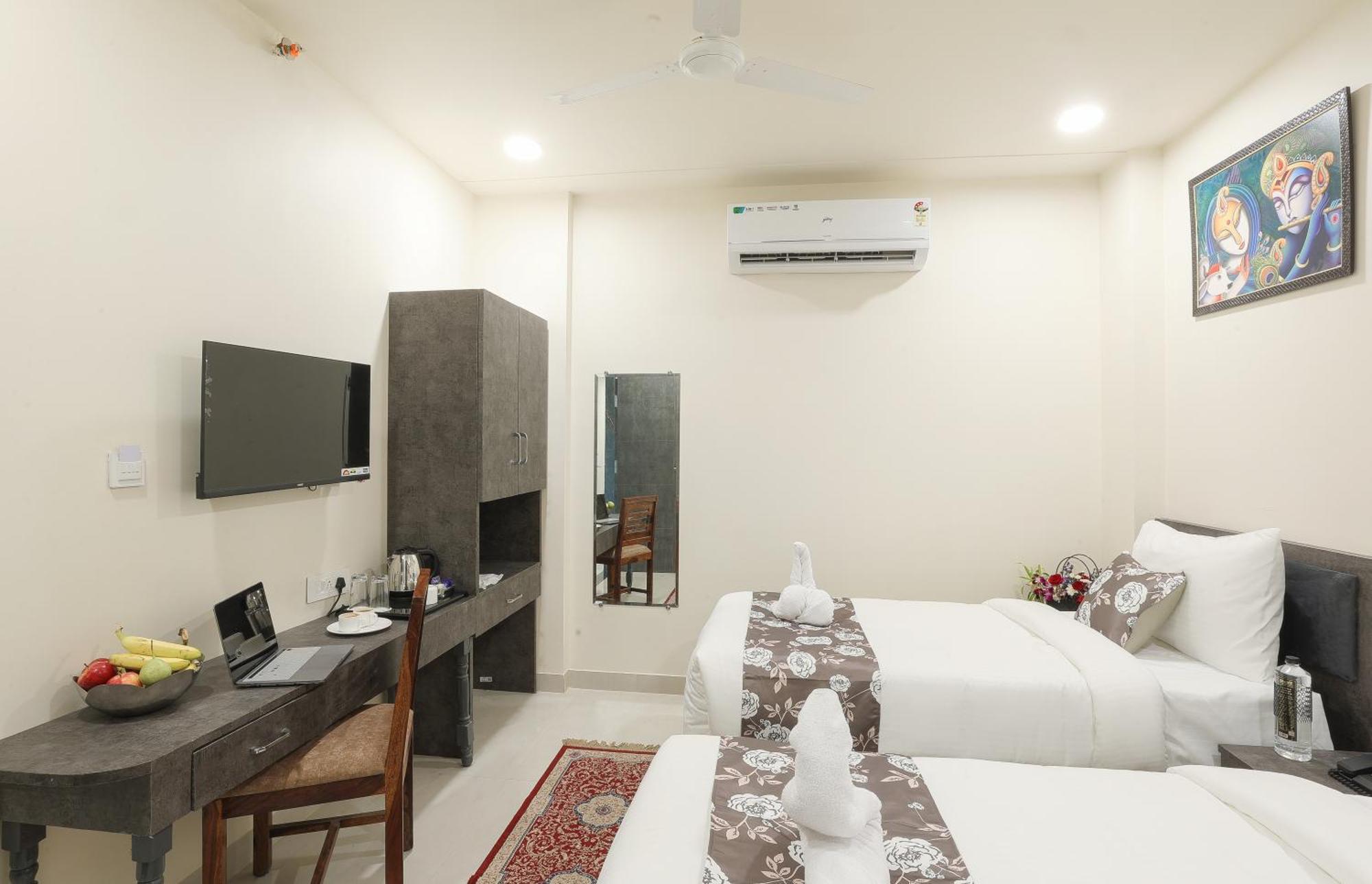 Royal Ocean Prime Hotel Jaipur Bagian luar foto