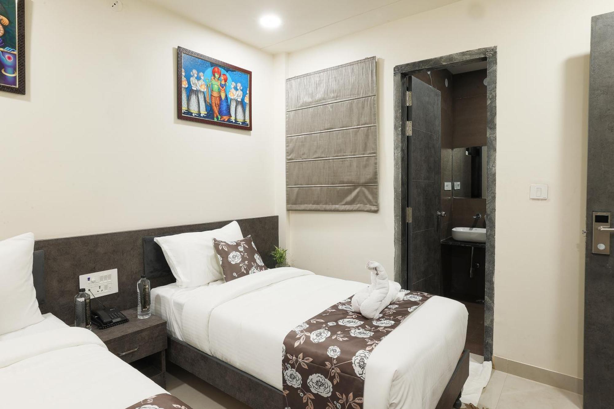 Royal Ocean Prime Hotel Jaipur Bagian luar foto