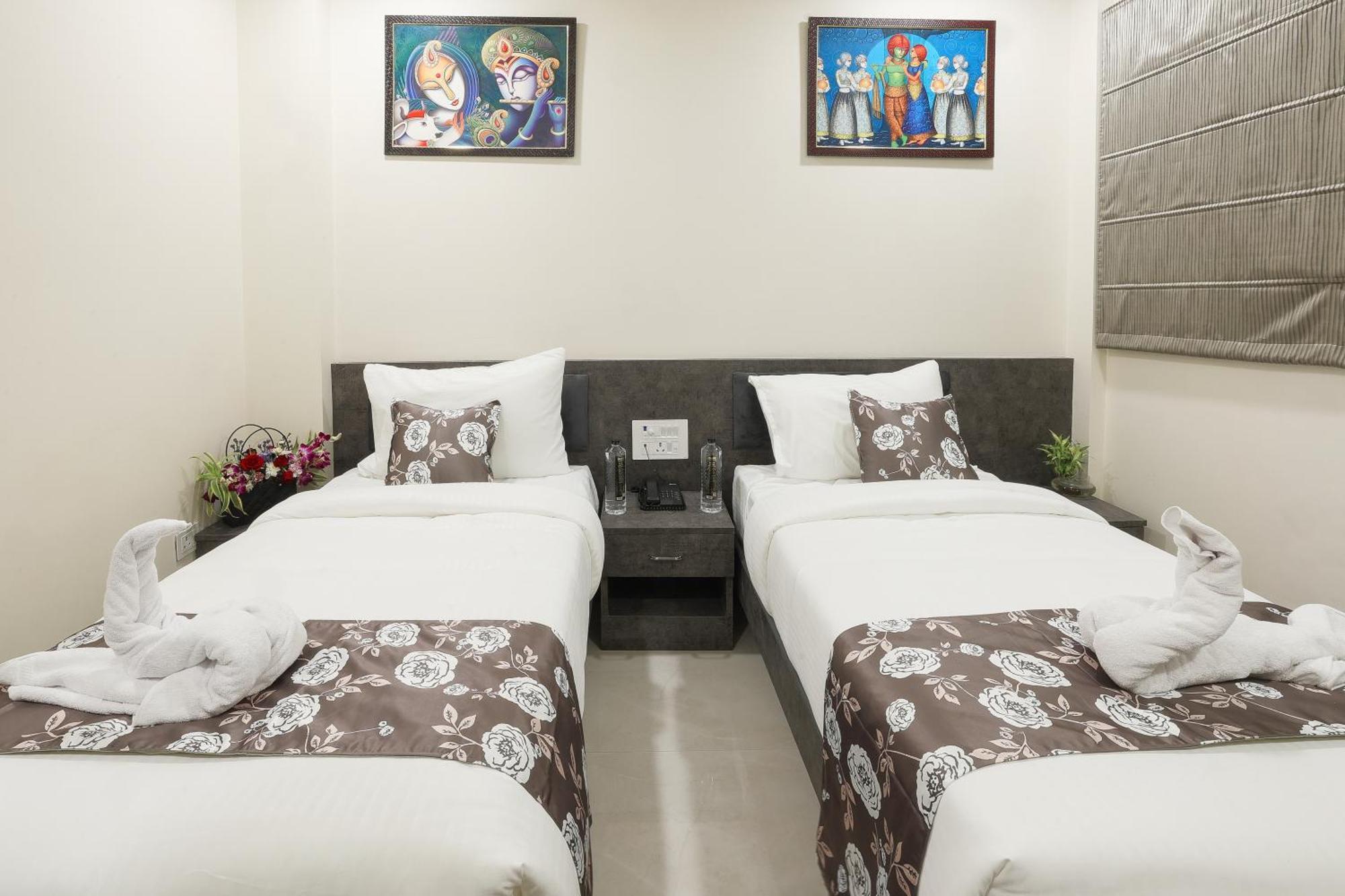 Royal Ocean Prime Hotel Jaipur Bagian luar foto